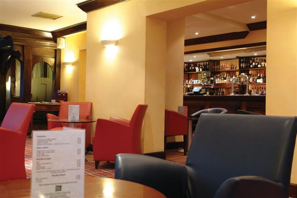 The Bell Hotel Epping Restoran fotoğraf
