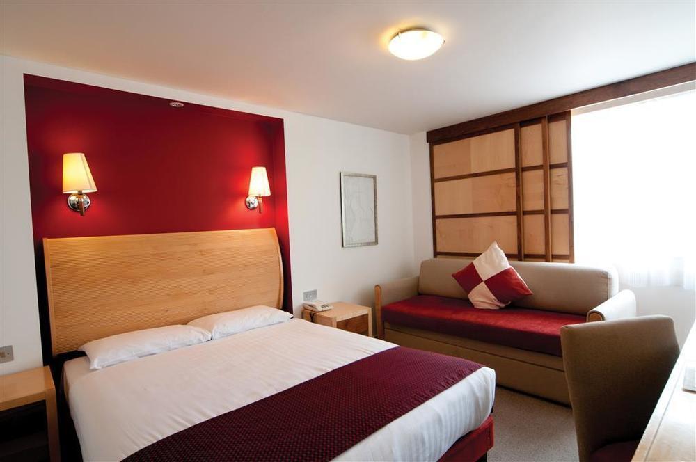 The Bell Hotel Epping Oda fotoğraf