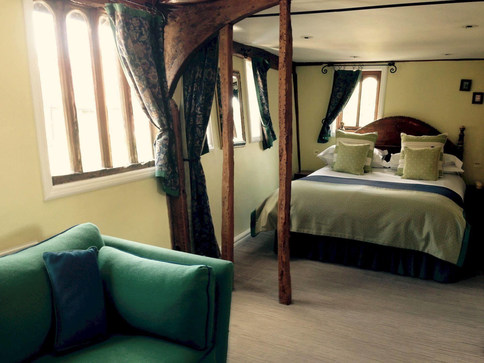 The Bell Hotel Epping Dış mekan fotoğraf